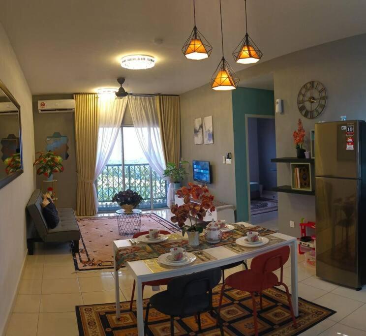 Er Homestay 2R1B Suite Nearby Klia Terminal Sepang Exteriör bild